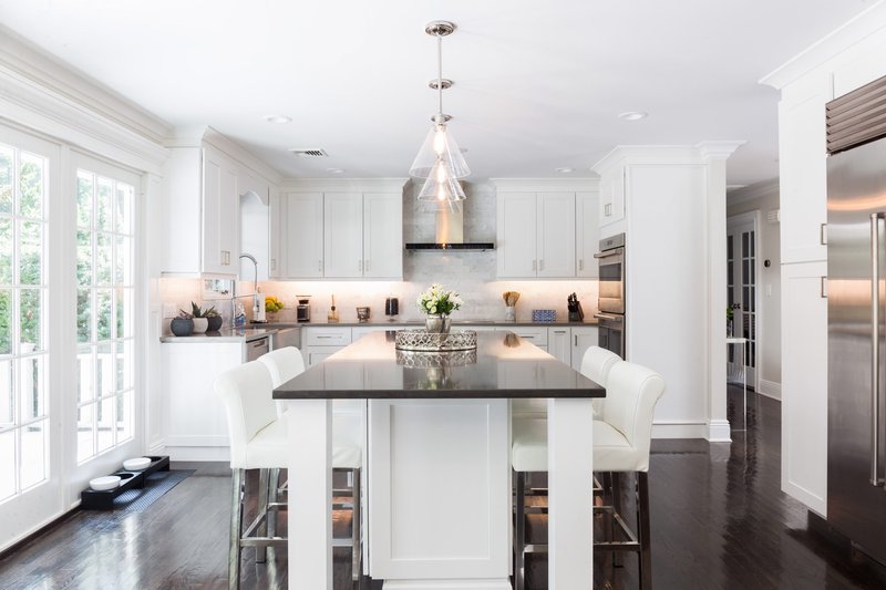 Beautifully designed kitchen space featuring S8 white J&K Cabinetry